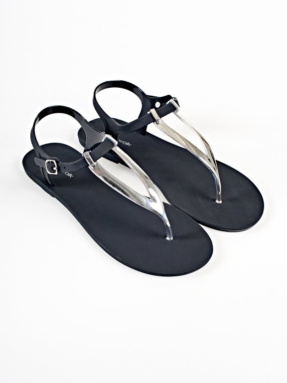 Flat sandals with silver detail