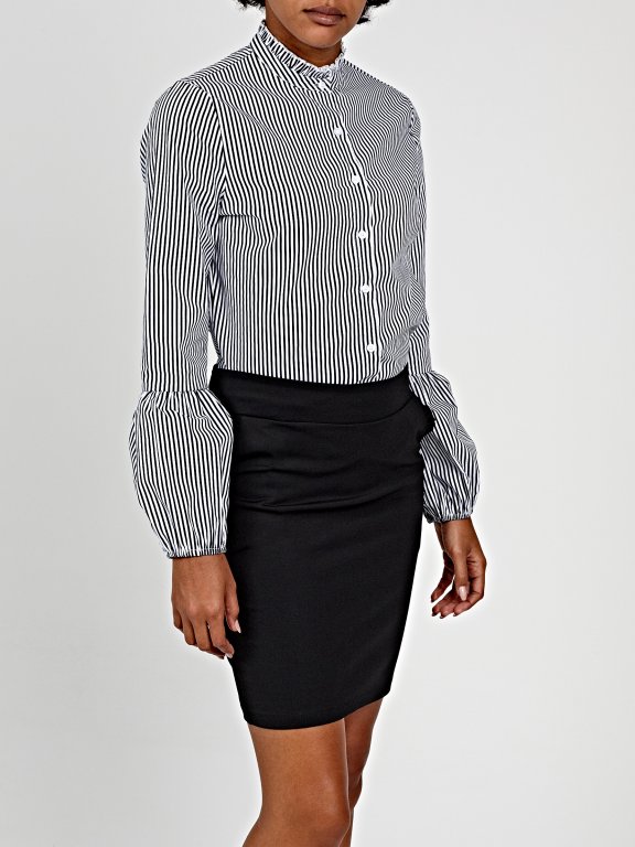 Striped shirt with puffled sleeves