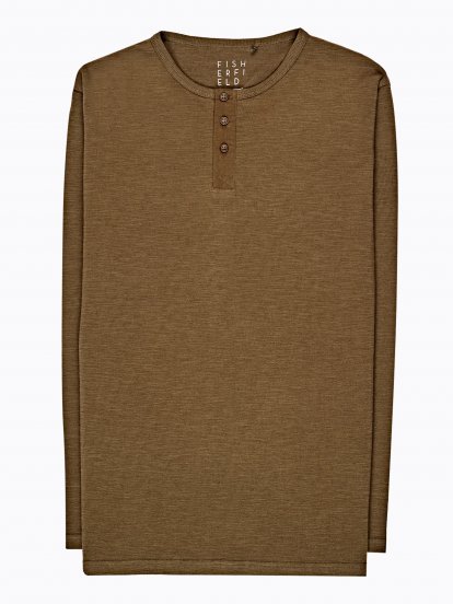 Henley with long sleeve