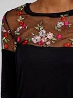 Embroidered combined top