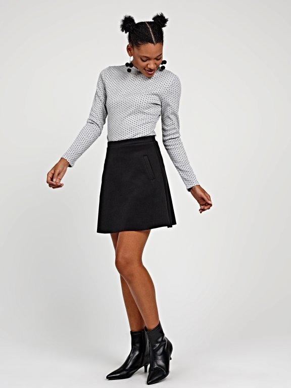 Mini skater skirt with pockets