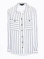 Striped shirt with pockets and contrast buttons