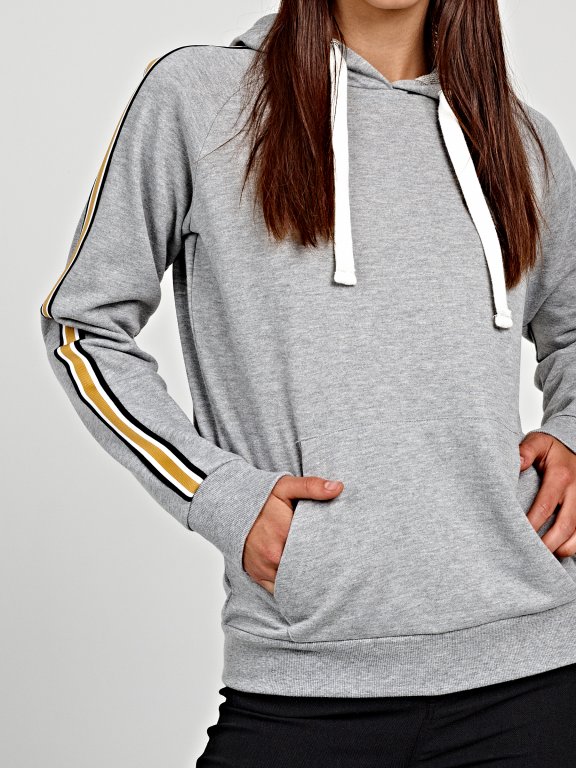 Hoodie with striped sleeve tape