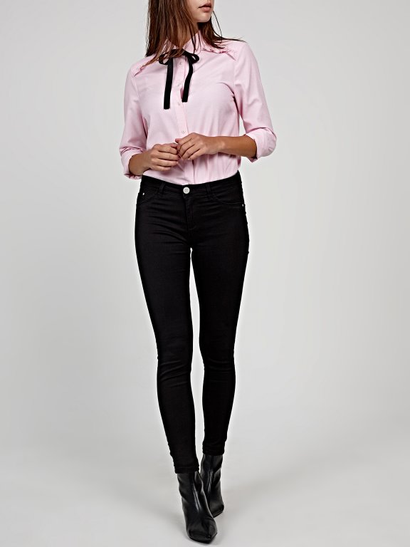 Shirt with bow tie and ruffle detail