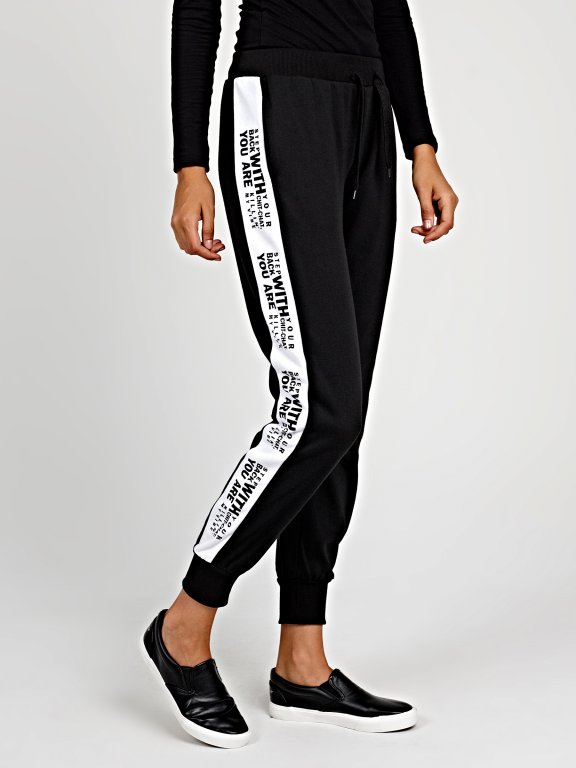 SWEATPANTS WITH CONTRAST SIDE TAPE