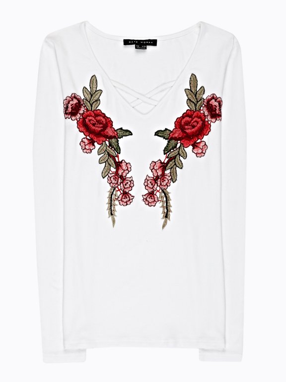 EMBROIDERED TOP WITH FRONT LACING