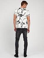 PRINTED T-SHIRT WITH RAW NECK TRIM