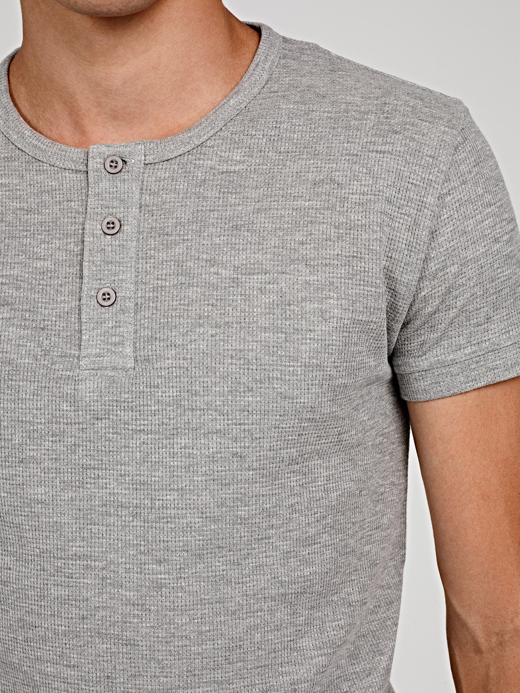 WAFFLE-KNIT HENLEY WITH SHORT SLEEVE | GATE