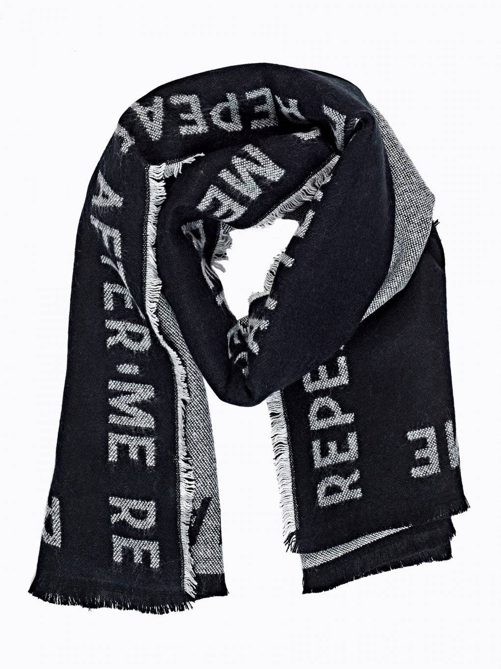 Oversized scarf with message
