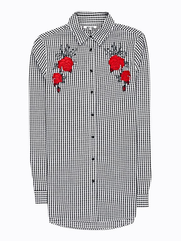 Gingham shirt with flower embroidery