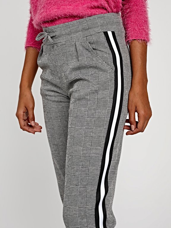 Plaid carrot fit trousers with side tape