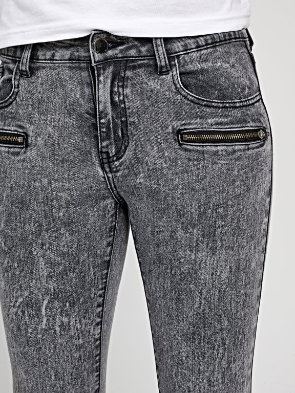 Skinny jeans in grey wash