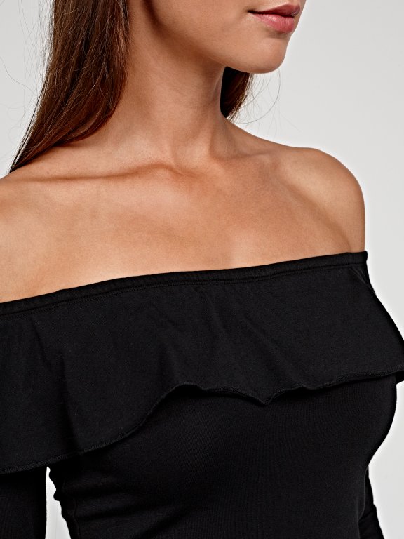 OFF-THE-SHOULDER RUFFLE TOP