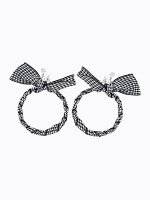 Houndstooth circle earrings with pearls