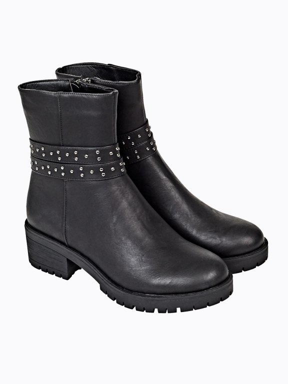 WARM ANKLE BOOTS WITH TRACK SOLE