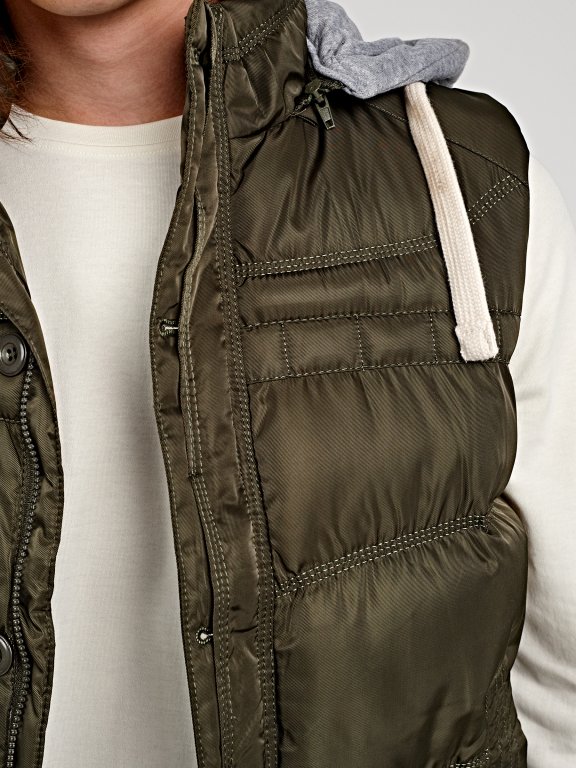 Quilted vest with jersey hood