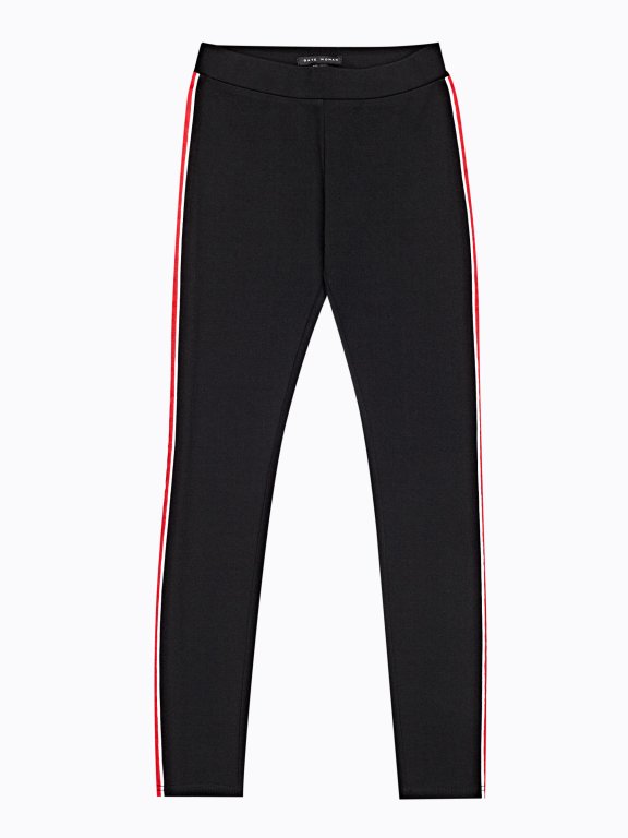 Knitted slim trousers with side stripe