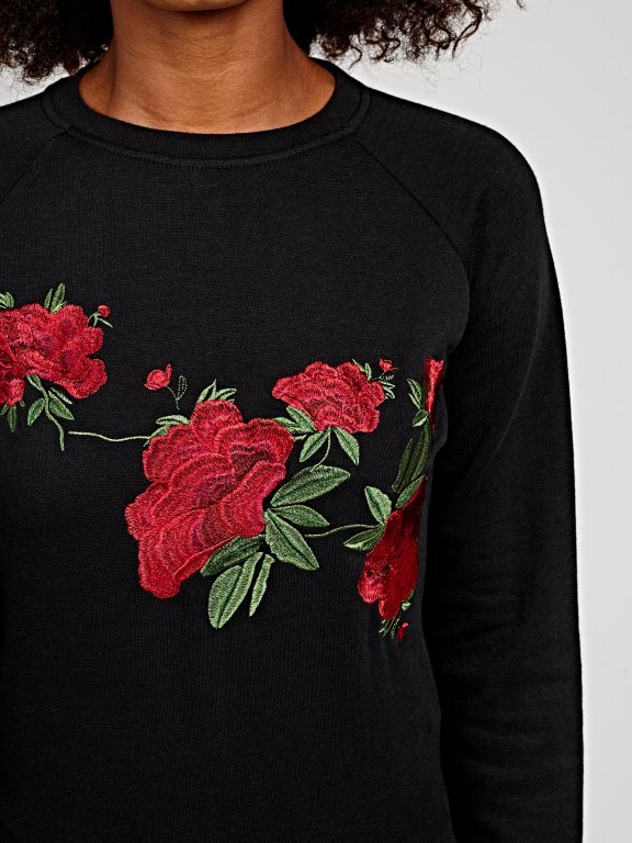 SWEATSHIR WITH FLORAL EMBROIDERY