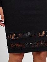 Bodycon skirt with lace
