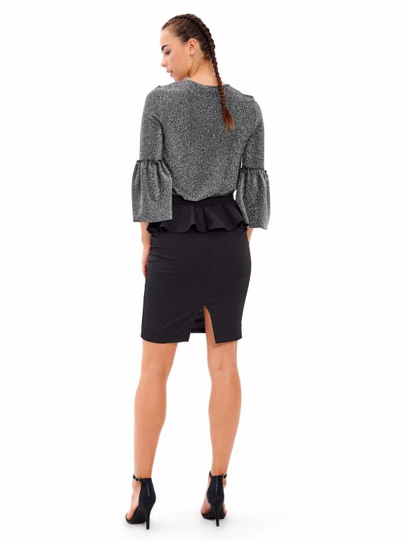 Top with metallic fibre and ruffle sleeve