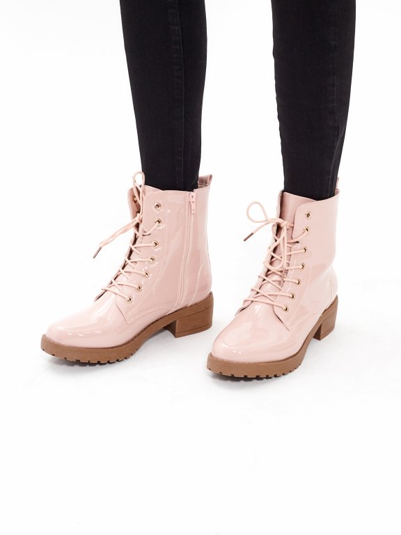 GLOSSY LACE-UP ANKLE BOOTS
