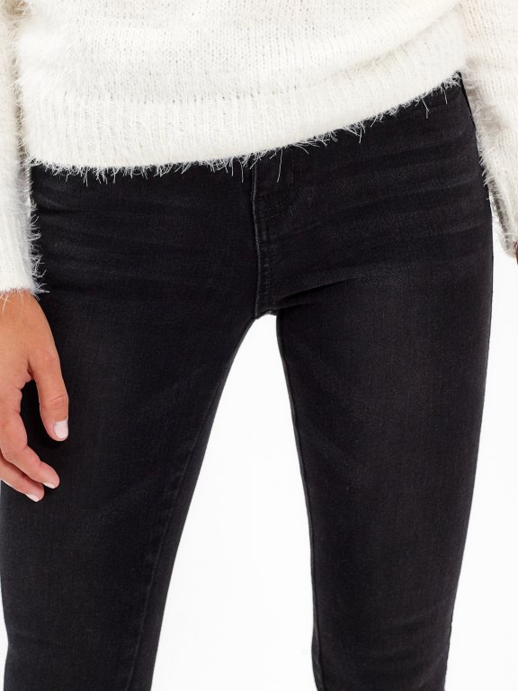 SKINNY JEANS WITH ZIPPERS