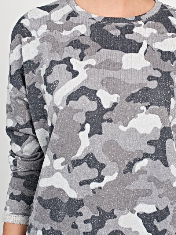 Kapuzenpullover mit Camouflage-Druck