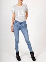 Skinny jeans in light blue wash with zipper details