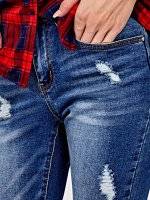 Damaged boyfriend jeans in mid blue wash
