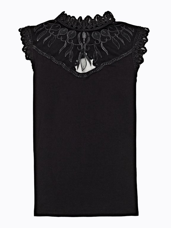 TOP WITH LACE