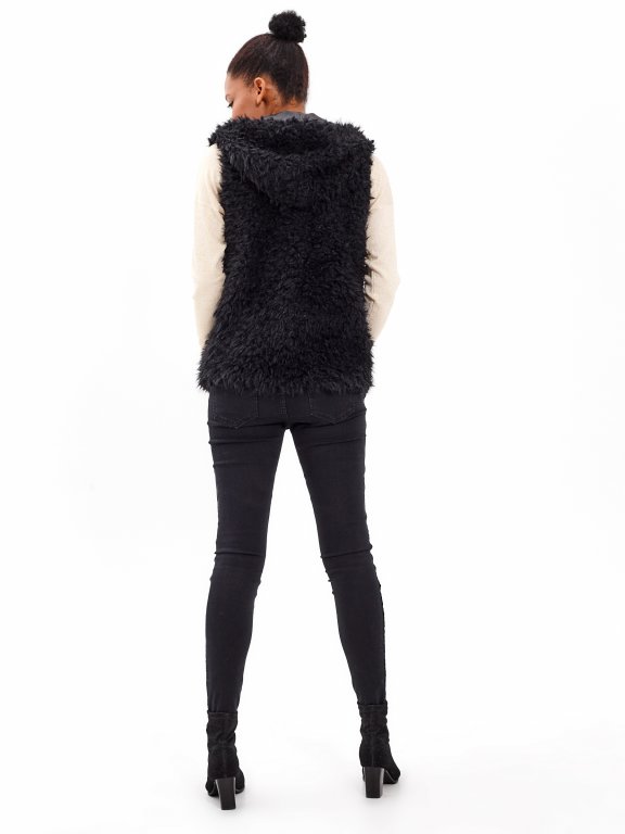 FLUFFY ZIP-UP VEST WITH HOOD