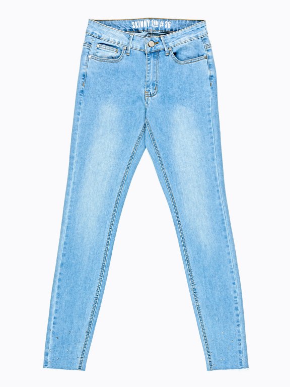 Skinny jeans in light blue wash