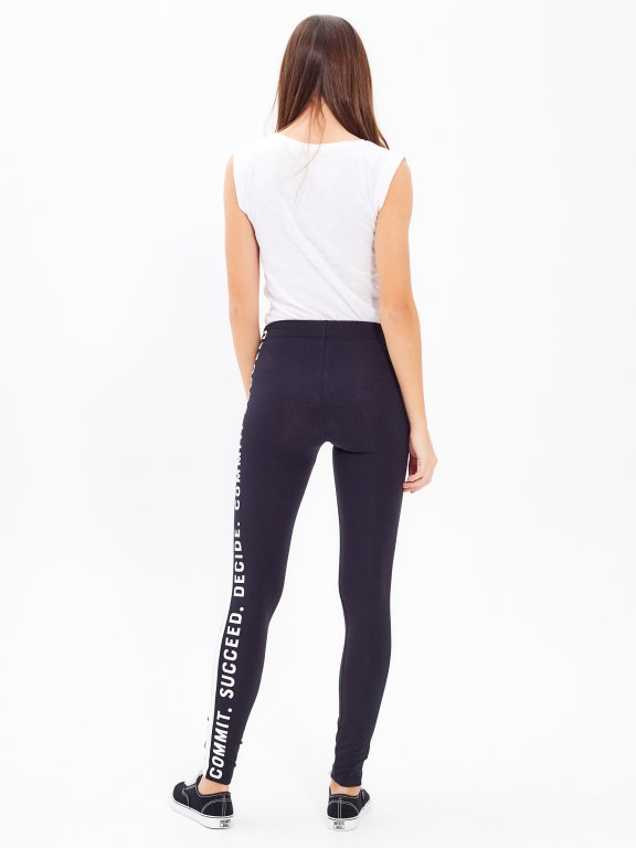 LEGGINGS WITH MESSAGE PRINT