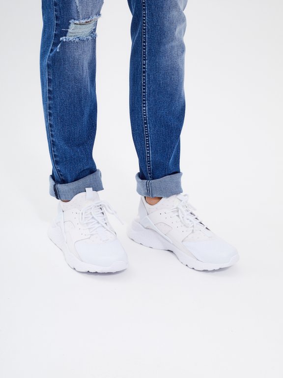 LACE-UP TRAINERS