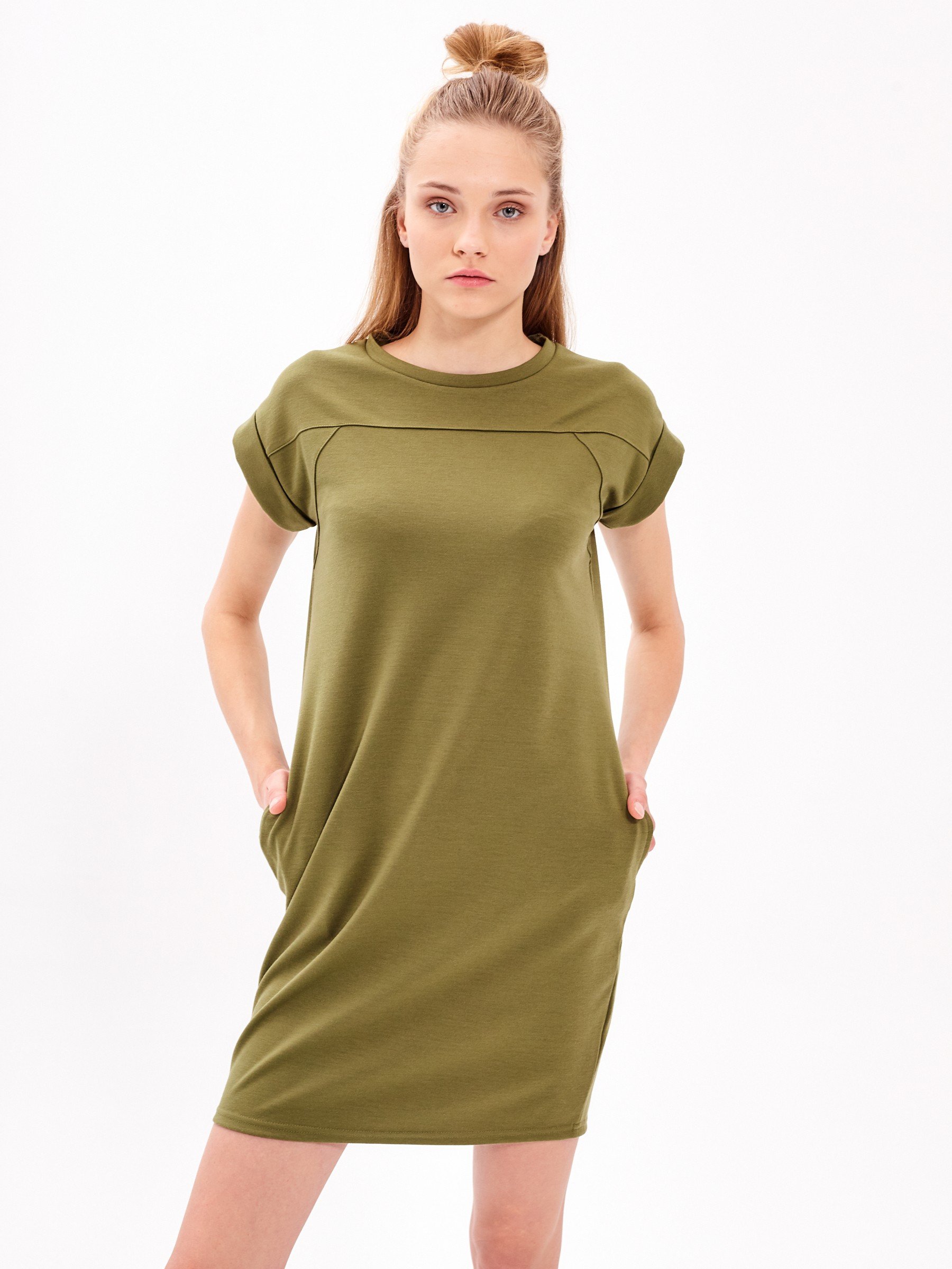 T-shirt dress with side pockets | GATE