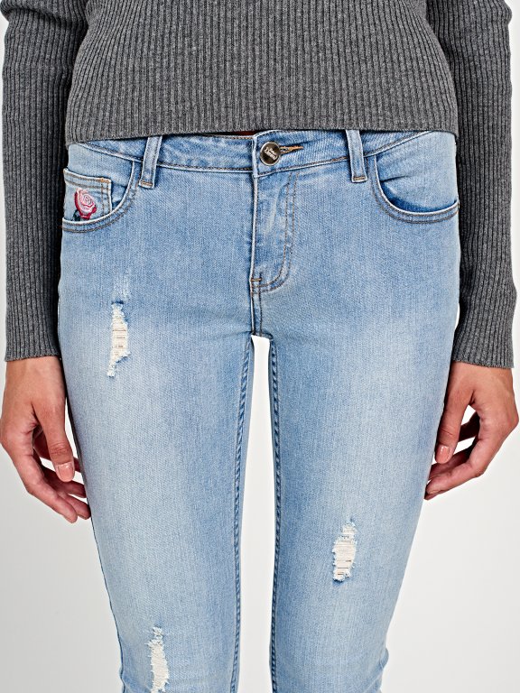 Cropped skinny jeans with rose embroidery