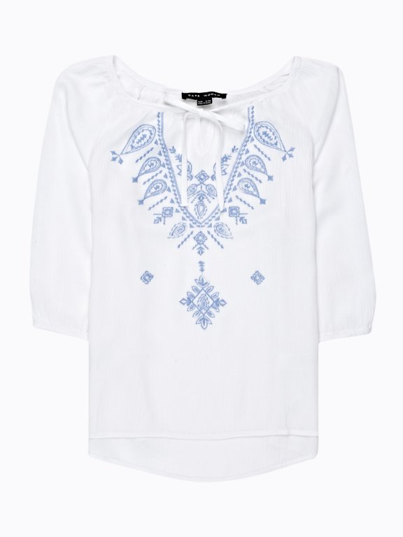 EMBROIDERED BLOUSE WITH FRONT LACING