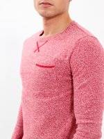 Melanżowy sweter z kieszenią na piersi