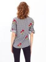 PLAID BLOUSE WITH EMBROIDERY