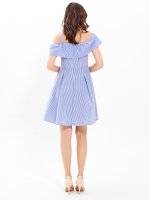 Asymmetric shoulders striped dress