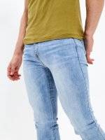 Basic straight slim jeans