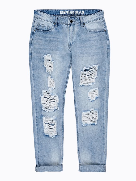 Destroyed boyfriend jeans in light blue wash
