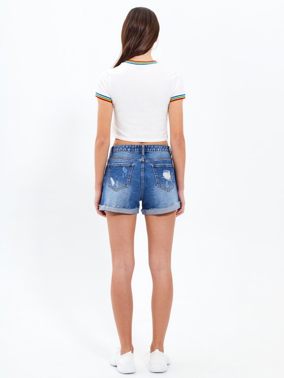 Crop top with striped trims