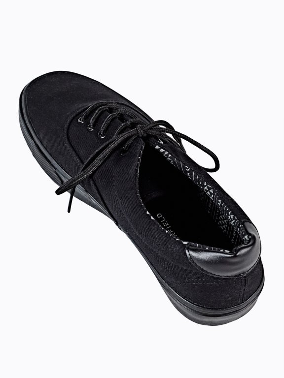 Pantofi sport cu șnur