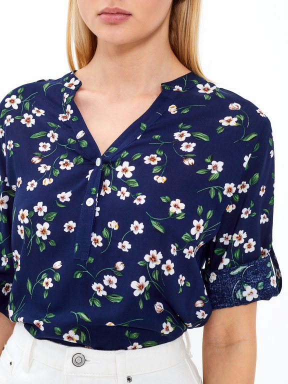 Floral print blouse