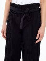 Pleated paperbag trousers