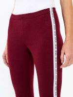 LEGGINGS WITH PRINTED SIDE TAPE