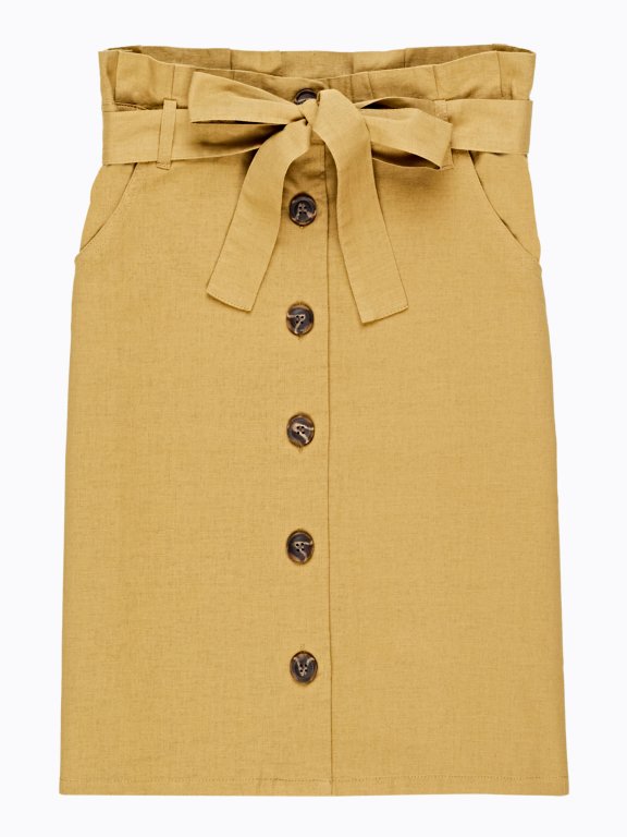 Paper bag skirt with buttons