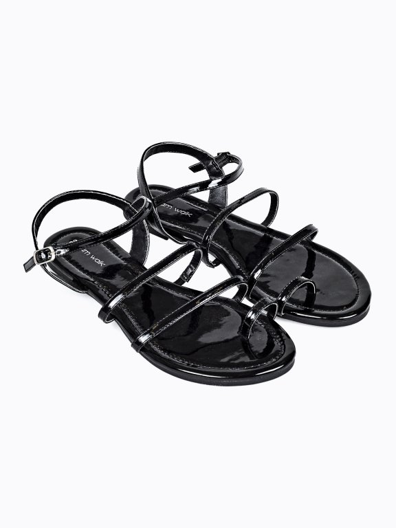 Multistrap flat sandals