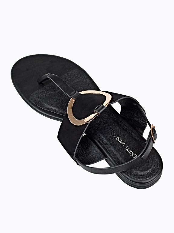 SANDALS WITH METAL RING